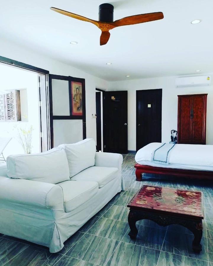 Btc Boutique Resort Private Pool Villas Hua Hin บ้านทะเลจีน บูติค รีสอร์ท หัวหิน Buitenkant foto